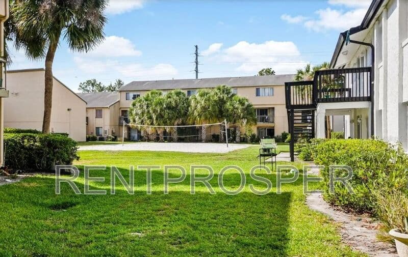 Orlando Townhome: 4267 S. Semoran Blvd