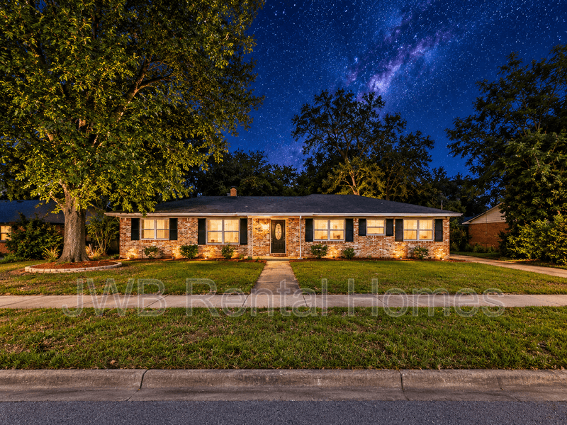Jacksonville House: 3156 Green Arbor Pl