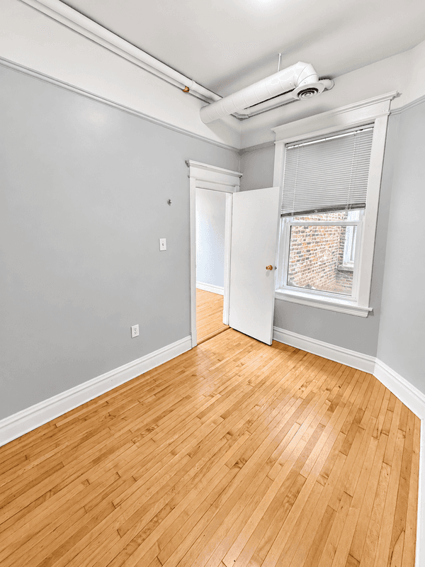 Chicago Condo: 2303 South Oakley Avenue
