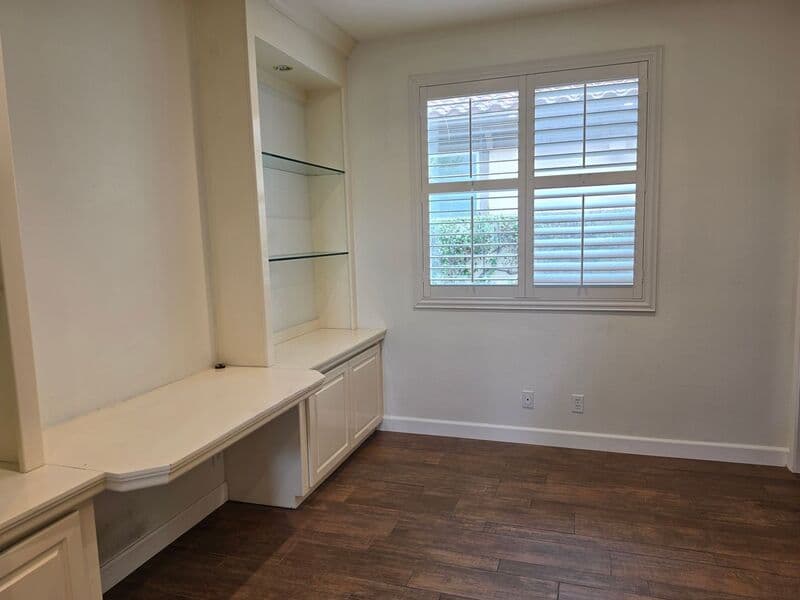 Tustin House: 12425 Woodhall Way