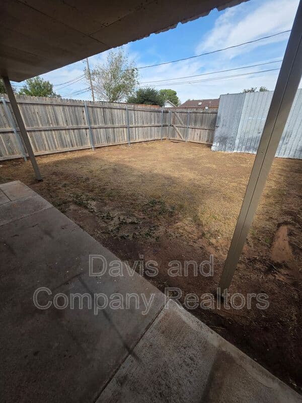 Midland Condo: 4800 Country Club Dr