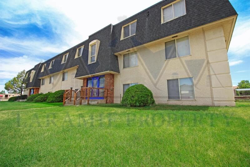 Laramie Condo: 409 S 26th Street