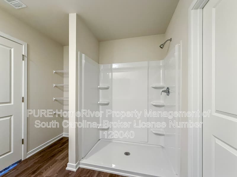 Spartanburg House: 491 Sundown Dr