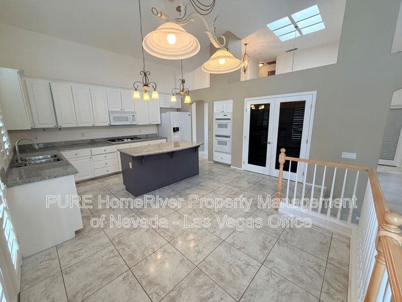 Las Vegas House: 2121 Stone Croft Street