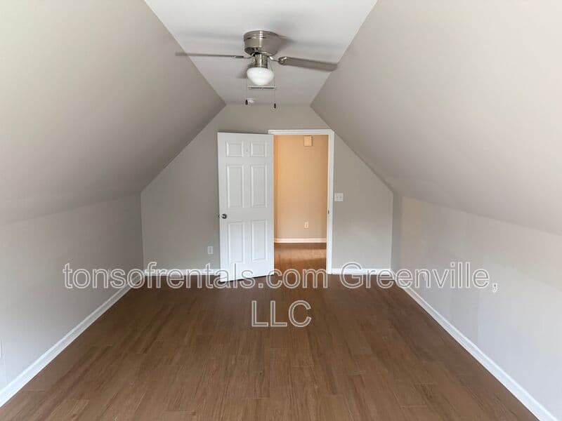 Duncan House: 151 Bellweather Drive