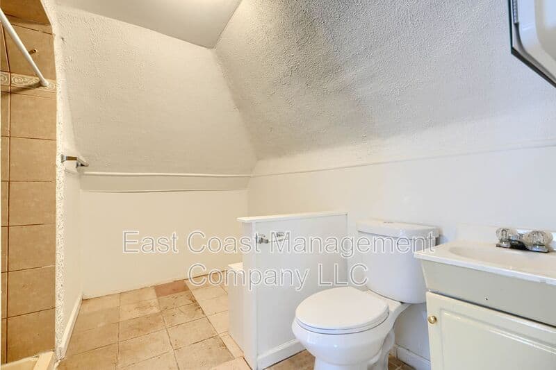 Baltimore Condo: 5510 Edna Ave