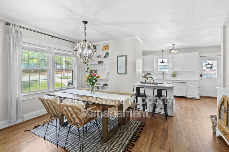 Fayetteville House: 816 Winston Avenue