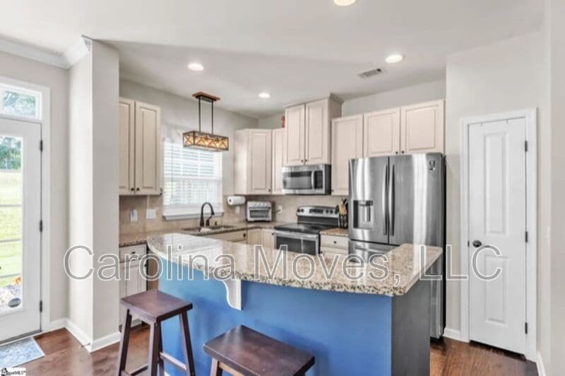 Greenville Townhome: 401 Christiane Way