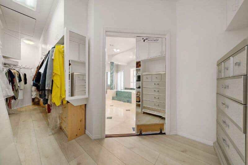 San Diego House: 18714 Bernardo Trails Dr