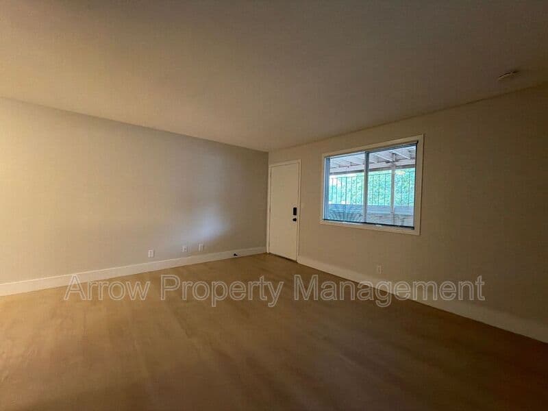 Lincoln House: 3619 North 60th Street