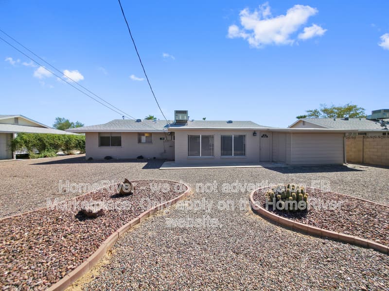 Sun City House: 10632 W Snead Dr
