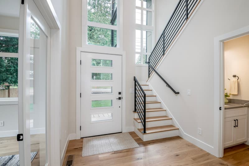 Kirkland House: 12648 NE 80th St