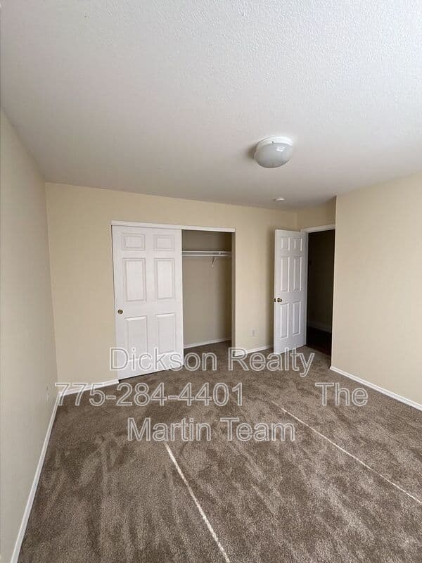 Sparks House: 970 Mercedes Drive