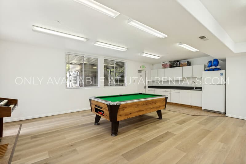 Provo House: 843 E 620 N