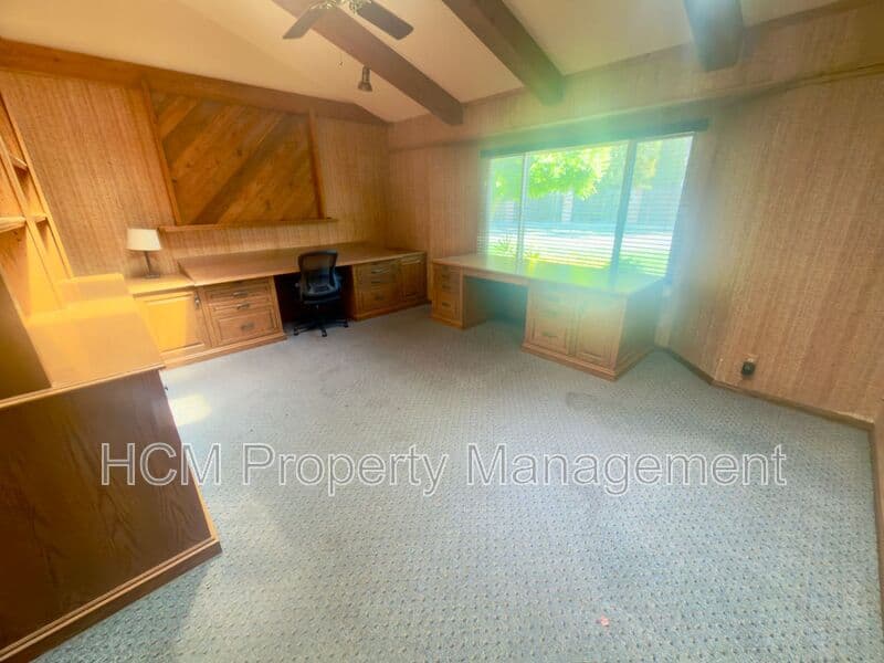 Orange House: 2448 N Love Lane