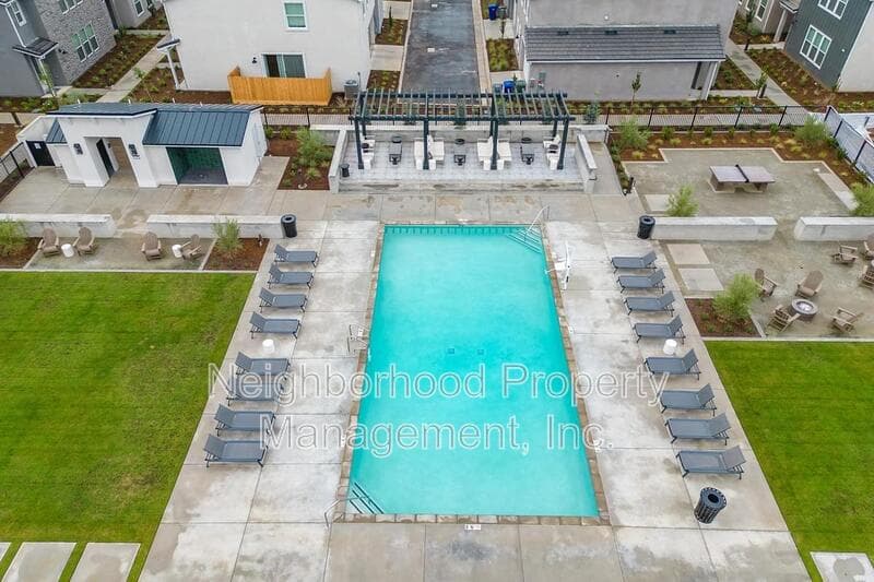 Fresno Condo: 2885 East Tamarind Drive - 1
