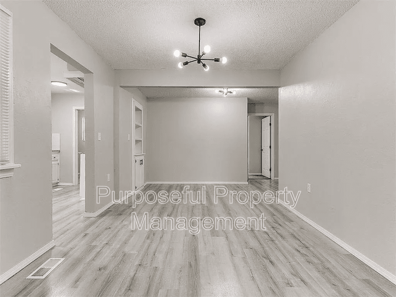 Oklahoma City House: 2813 Northeast Success Street