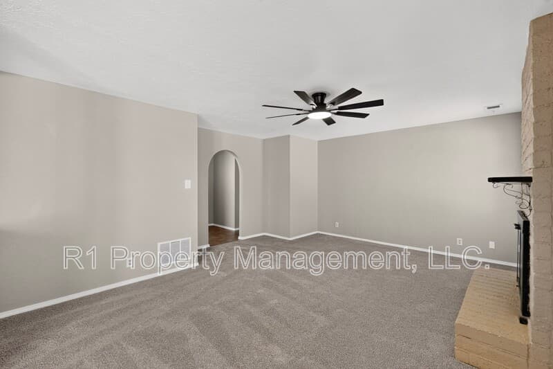 Rio Rancho House: 209 Villa Verde Drive Southeast