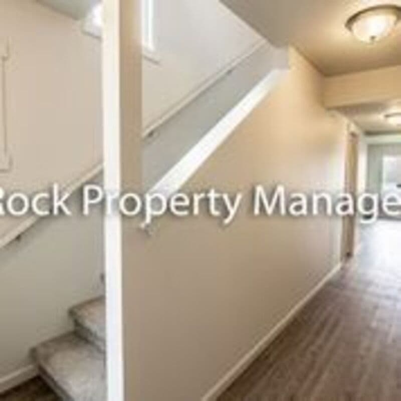 Spokane Valley Condo: 2009 North Flora Road