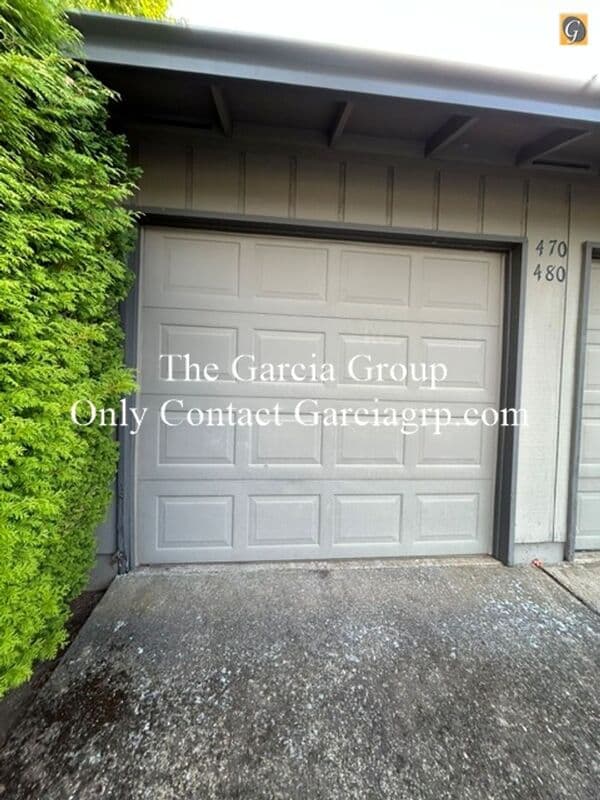 Gresham Condo: 480 SE Vista Ave.