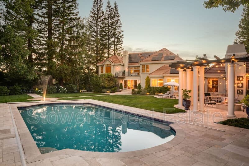 Danville House: 4482 Deer Ridge Rd