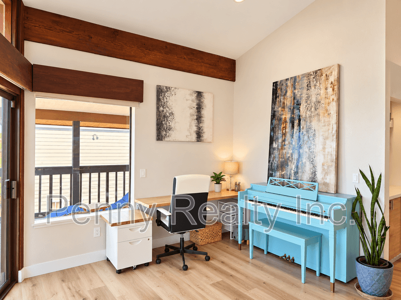 Escondido House: 9603 Indian Creek Way