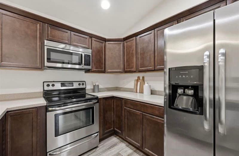 Tiffin Townhome: 461 RJ Dr