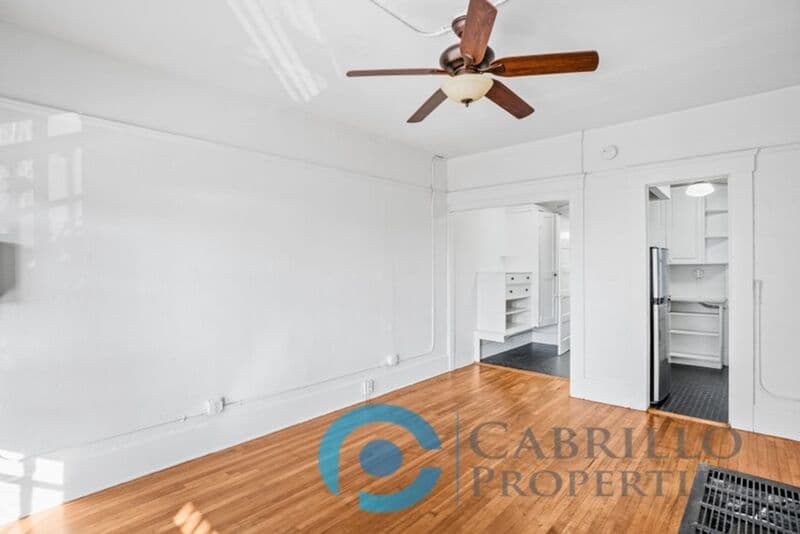 San Diego Apartment: 2241 Fourth Ave