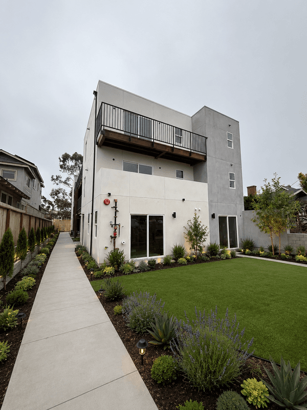 San Diego Apartment: 1259 Lincoln Avenue