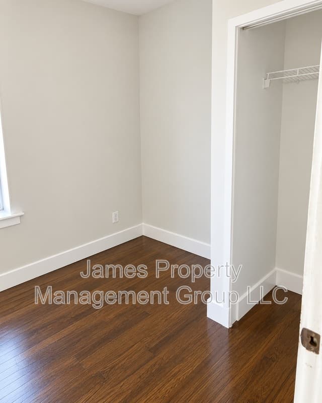 Chicago Condo: 3900 Christiana Ave Unit 2