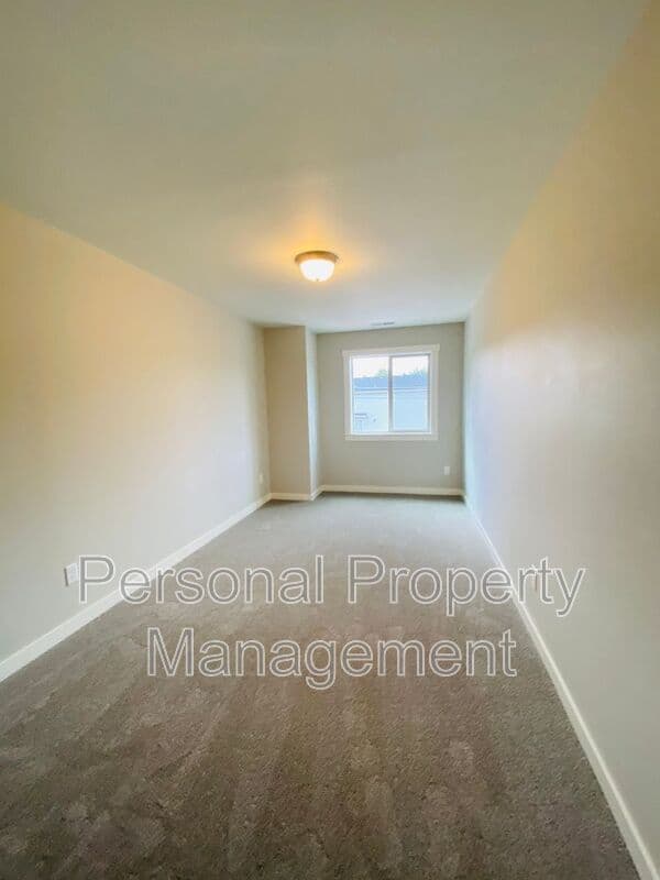 Vancouver Townhome: 6009 NE 105th Ave