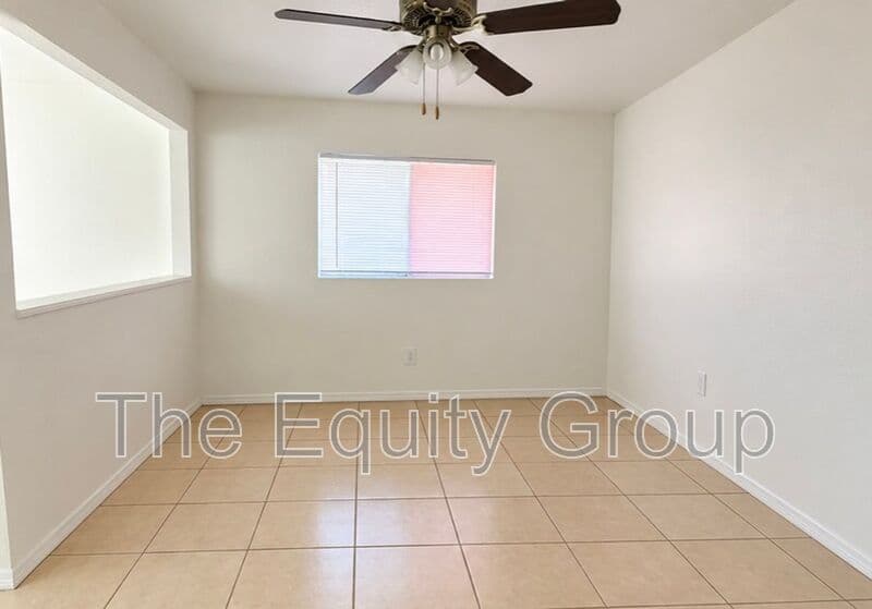 Dinuba House: 240 W Whittaker Way