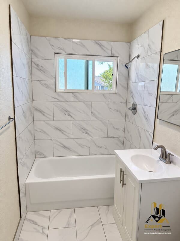 Roseville House: 414 6th Street
