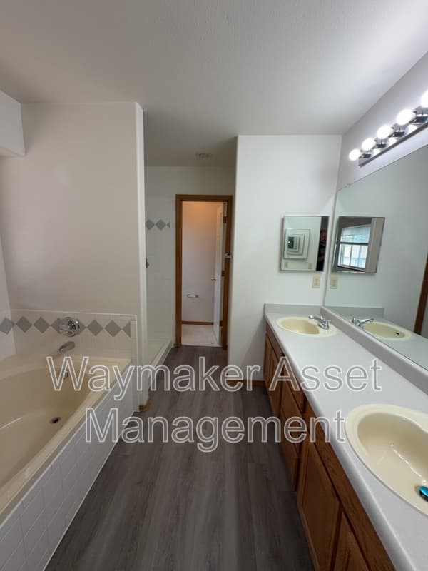 Fountain House: 2123 Fairweather Way