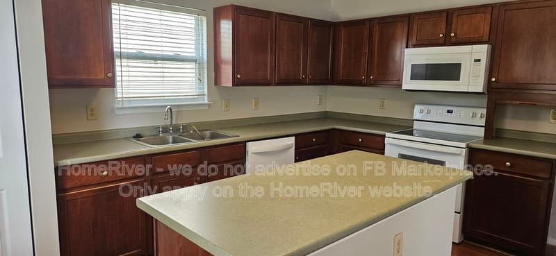 Fishers House: 14252 Orange Blossom Trl