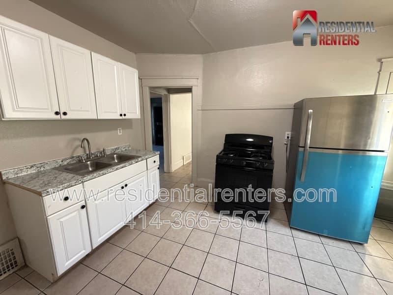 Milwaukee Condo: 2747 N 49th Street