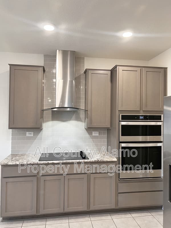 New Braunfels House: 4584 Klein Meadows