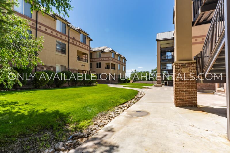 Provo House: 843 E 620 N