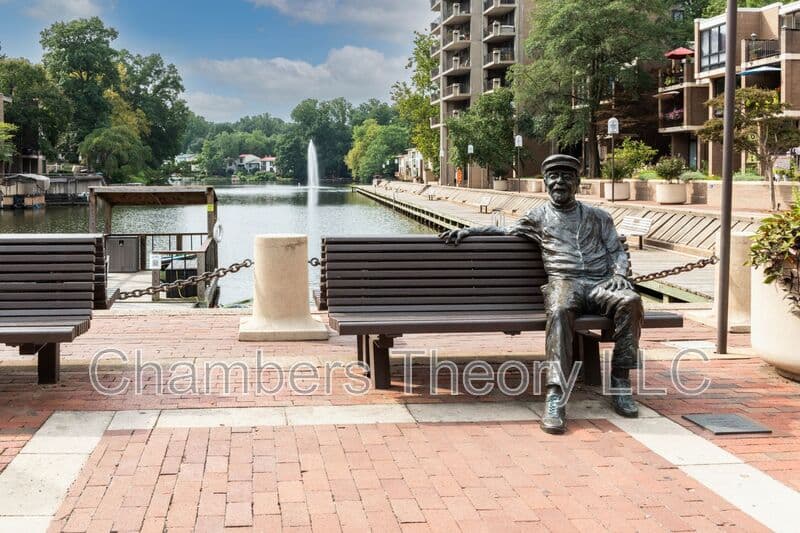 Reston House: 11475 Washington Plz W