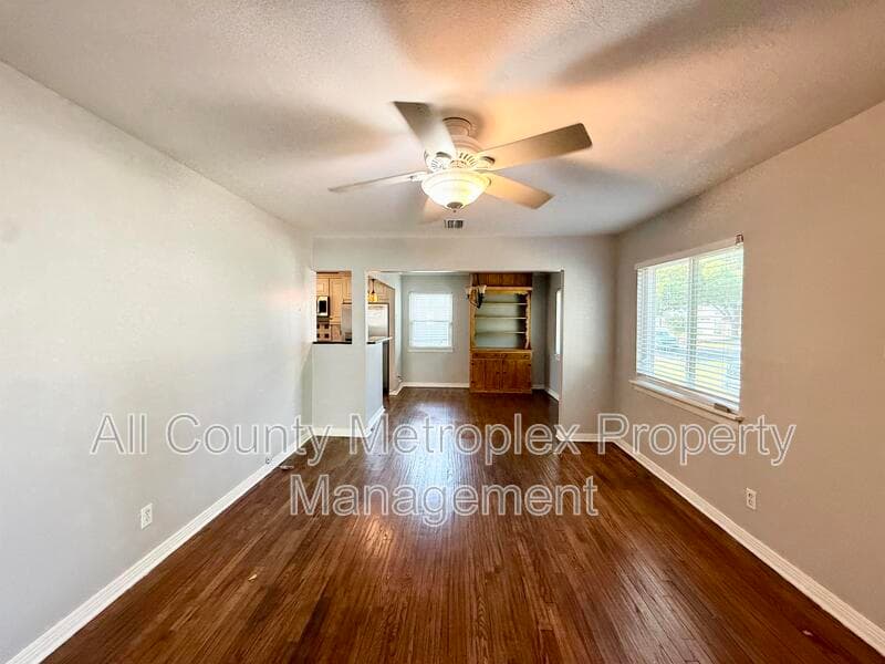 Dallas House: 3984 Park Lane