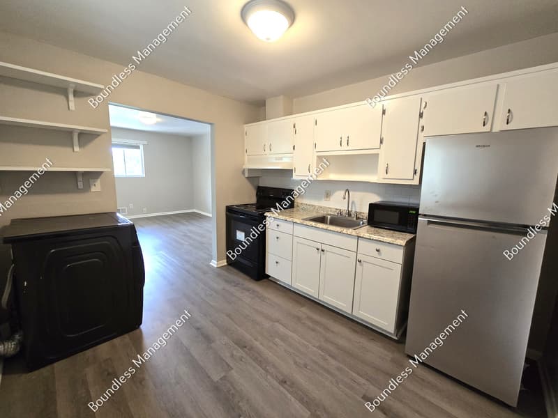 East Point Condo: 2762 Palm Dr