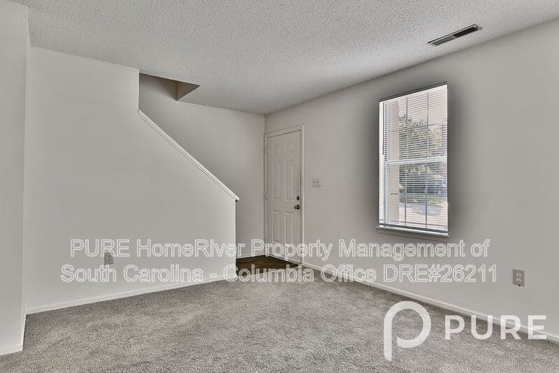 West Columbia House: 1290 Hulon Circle