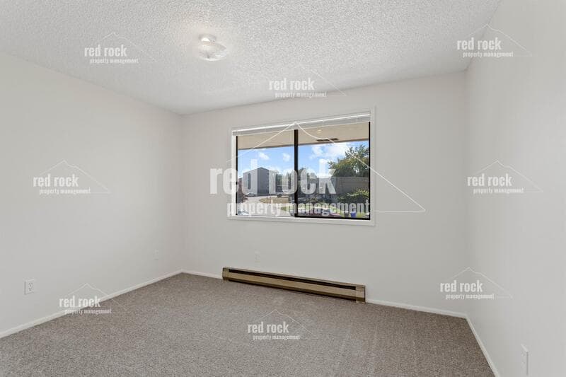 Spokane Valley Condo: 2724 North Perrine Court - 1
