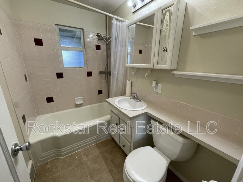 Spokane House: 2816 W Sanson Ave