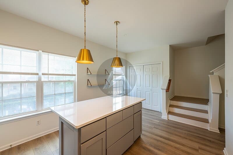 Kennesaw House: 1440 Dolcetto Trce