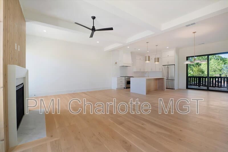Charlotte House: 428 Dover Ave