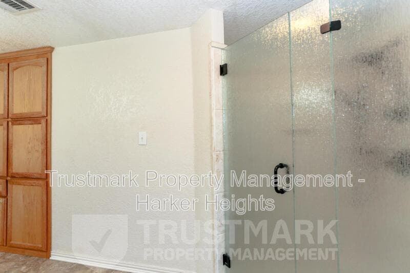 Harker Heights House: 101 Highland Oaks Drive