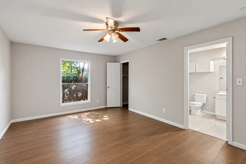Houston House: 6813 Foster Street