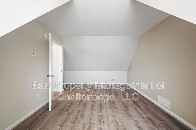 Ooltewah House: 5637 Tucker Rd