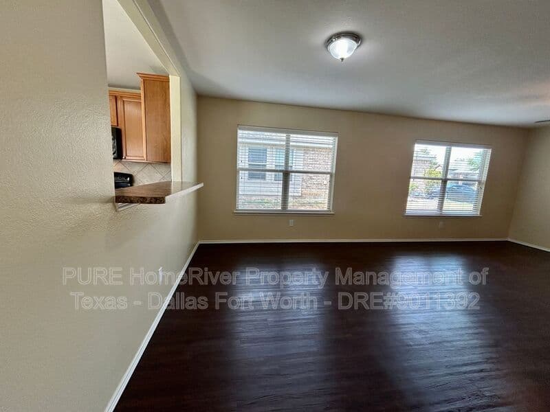 Haslet House: 809 San Miguel Trl
